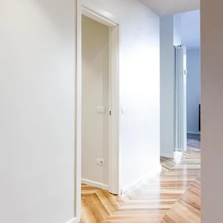 Luxury شقة جنوة
